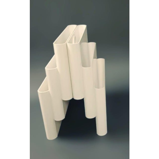 Kartell 1970s Italian White Magazine Rack by Kartell For Sale - Image 4 of 7