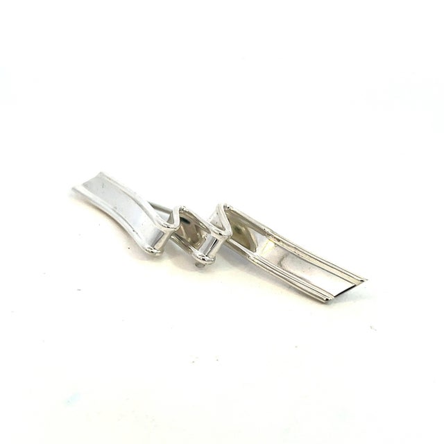 1990s Tiffany & Co Estate Wave Brooch Sterling Silver 5 Grams For Sale - Image 9 of 12