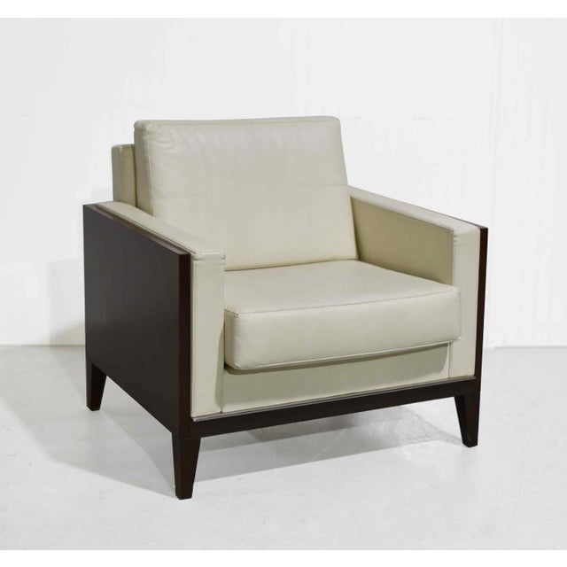 Sophisticated, sculptural, and effortlessly modern, this vintage lounge chair from David Edward’s LSM Collection offers a...