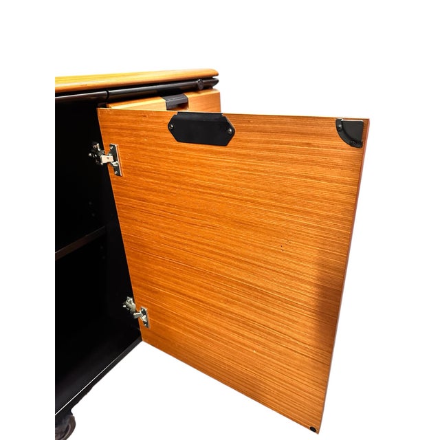 1990s Herman Miller Vintage Credenza/Media/Dresser/Cabinet For Sale - Image 9 of 12