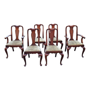 Late 20th Century Set of Six Henkel Harris Solid Wild Black Cherry Queen Anne Style Dining Chairs