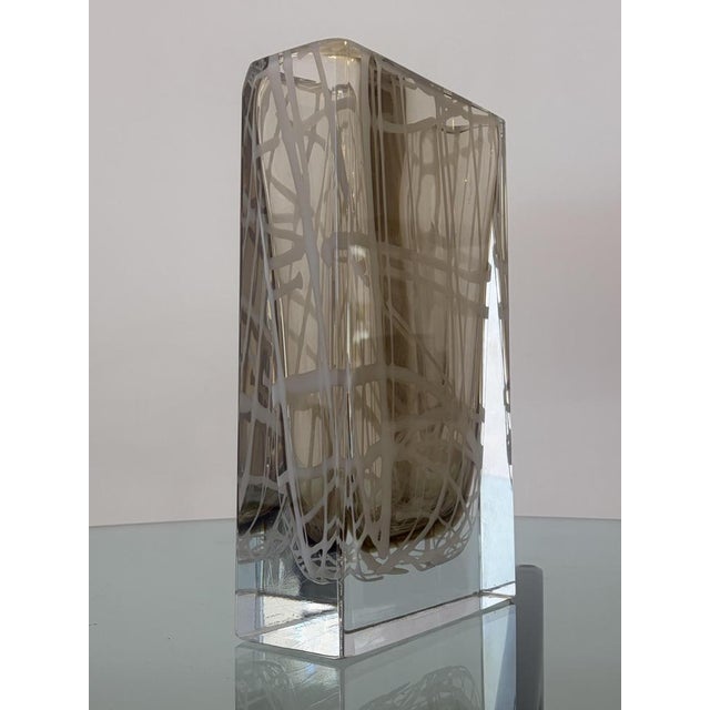 White Murano Glass Vase by Roberto Beltrami, 1990s For Sale - Image 8 of 11