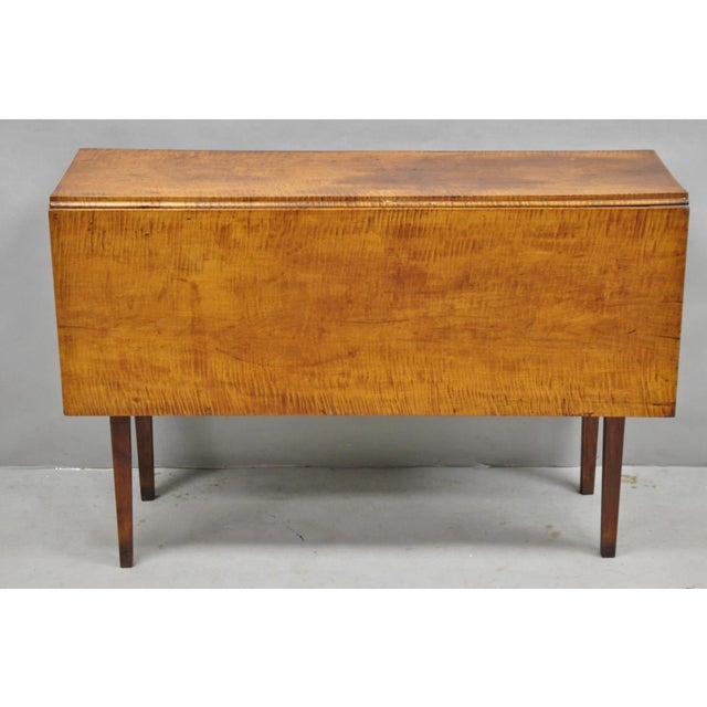 Mid 19th Century Antique American Federal Tiger Maple Narrow Drop Leaf Breakfast Dining Table For Sale - Image 5 of 18