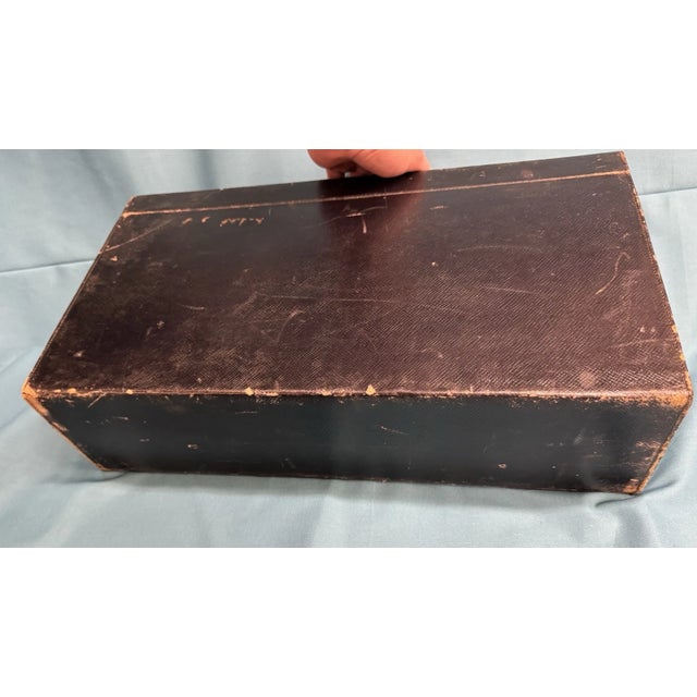 1920s Antique Louis Vuitton 1920s Deluxe Vanity Case Leather Travel Box Mirror Bottles For Sale - Image 5 of 16
