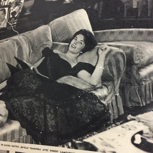 Paris Match Magazine 1957 For Sale In New York - Image 6 of 9