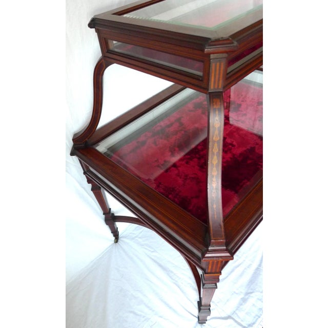 19th Century Hepplewhite Mahogany Two Tier Vitrine Butler Table For Sale In San Francisco - Image 6 of 13