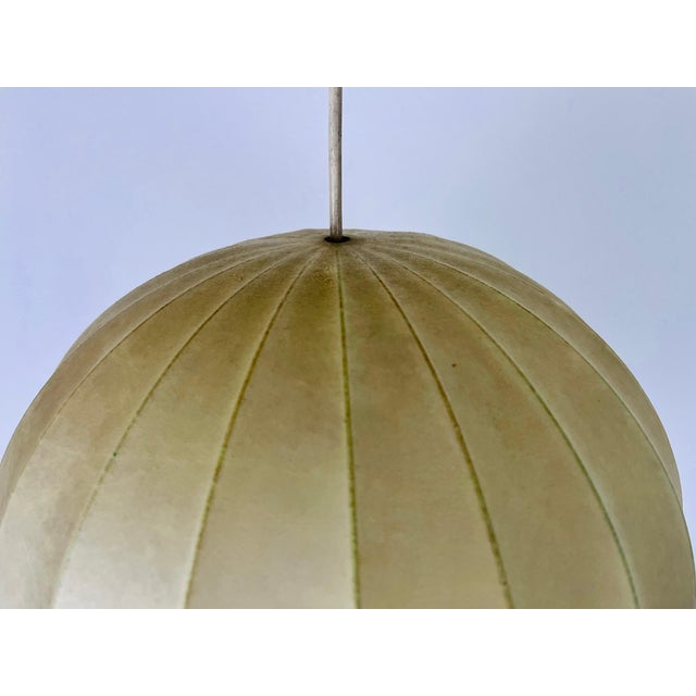 Beige Mid-Century Round Cocoon Pendant Lamp, 1960s, Italy For Sale - Image 8 of 10