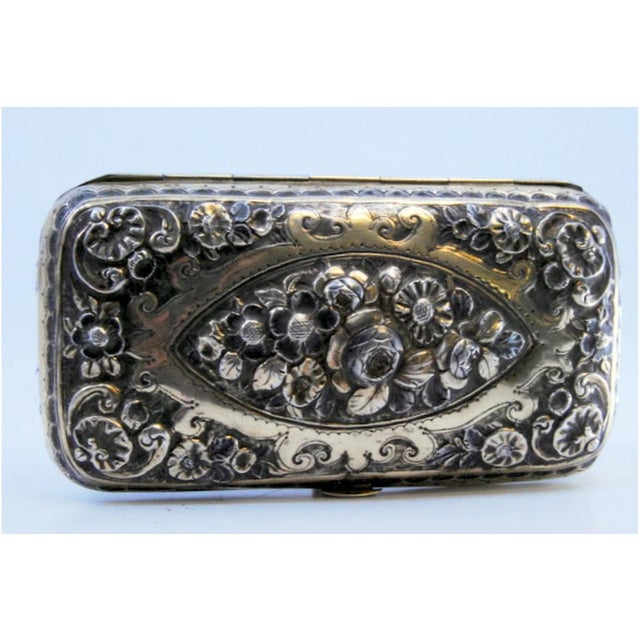 Cigar Case in Gilded Silver with Floral Reliefs, Guilloche Back with Asymmetrical Designs and Velvety Interior, in Very...
