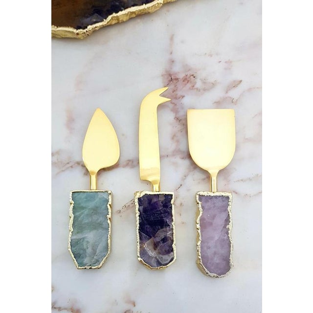 Modernist Agate Cheese Board Set with Knives and Coasters, India, Set of 6 For Sale - Image 4 of 10