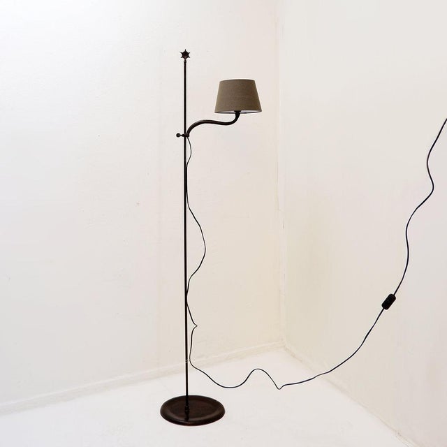 Adjustable Wrought Iron Floor Lamp, in Good conditions. Designed 1980 to 1989 European Plug (up to 250V).The wiring of...