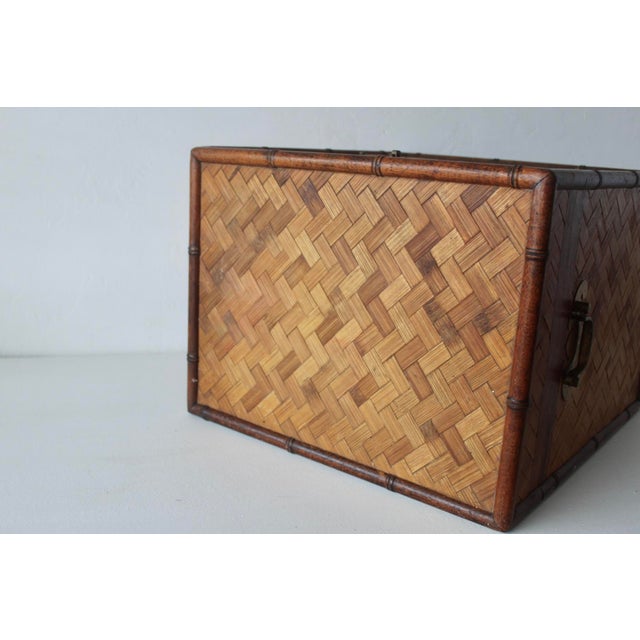 Vintage Bamboo Woven Rattan Storage Chest Trunk Brass Hardware Details Lockable Mid-Century For Sale - Image 16 of 18