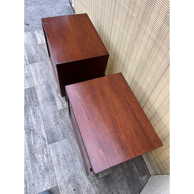 1960s A Pair of Refinished Mid Century Modern Nightstands by Cavalier Furniture. Circa 1960s. For Sale - Image 5 of 18