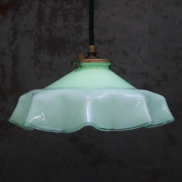 French green opaline glass pendant lights 2 meter black cotton flex E27 / E26 Up to 250V (Europe/UK Standard).The wiring...