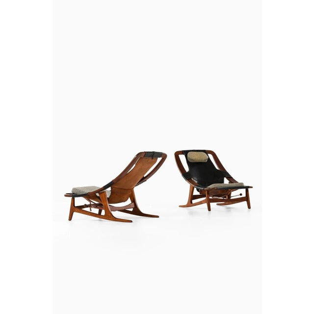 Textile Set of Model Holmenkollen Lounge Chairs by Arne Tidemand-Ruud attributed to Norcraft, 1960s For Sale - Image 7 of 12