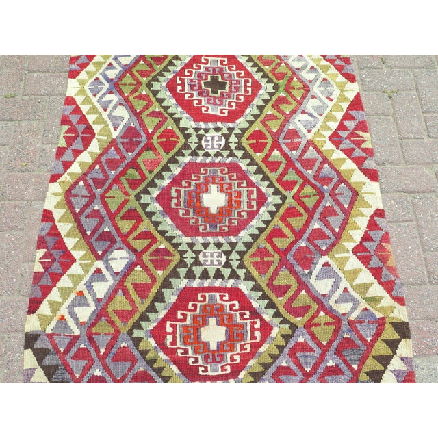Mid-Century Modern Mid 20th Century Vintage Small Aesthetic Handwoven Turkish Kilim Rug For Sale - Image 3 of 11