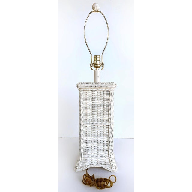 Late 20th Century Palm Beach Coastal Chic White Wicker Table Lamps With Harps and Finials, a Pair For Sale - Image 10 of 10