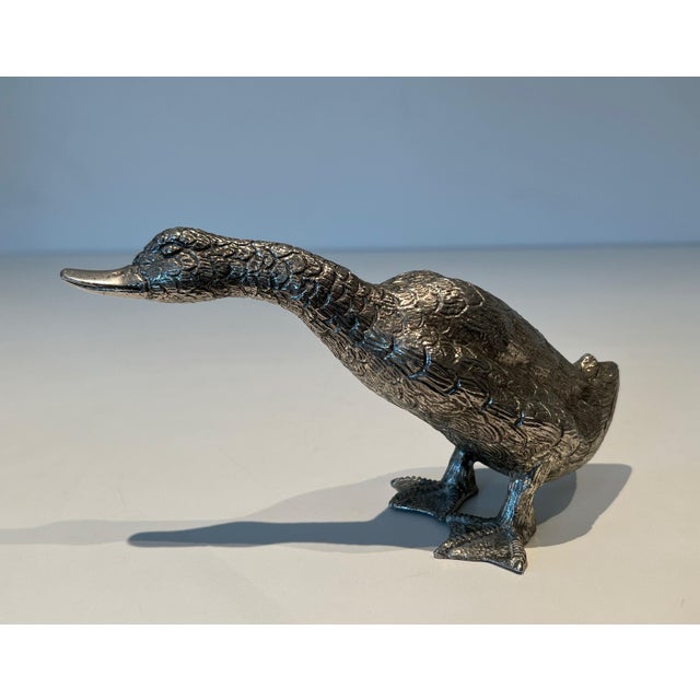 This very beautiful duck, finely chiseled, is in silver-plated bronze. It is a French work. Circa 1970 (Part of a set of 3...