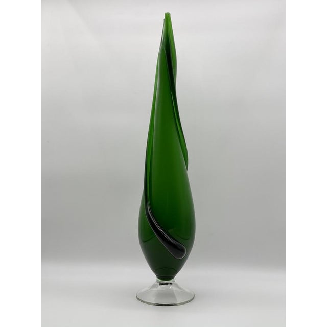 Mid-Century Modern Vintage Green Swirl Torchon Blown Glass Vase attributed to Fratelli Betti, Italy, 1950s For Sale - Image 3 of 7