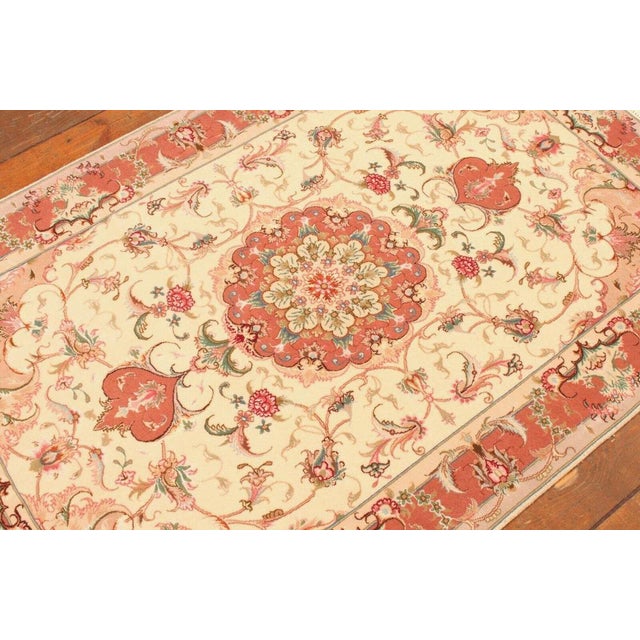 Beige Middle Eastern Rug in Wool For Sale - Image 8 of 11