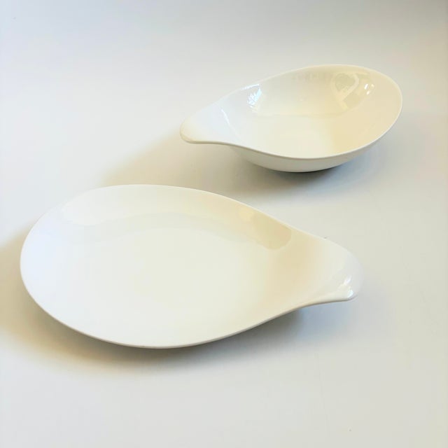 Mid 20th Century Mid Century Eva Zeisel Hallcraft Lugged Serving Bowl and Platter Set - "Tomorrows Classic" - Set of 2 For Sale - Image 5 of 12