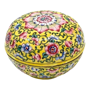 Mid 20th Century Chinese Export Yellow Floral Beijing Enamel Round Box