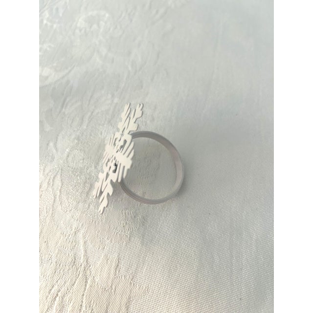 Vintage White Metal Holiday Snowflake Napkin Rings, Set of 8 For Sale - Image 4 of 4