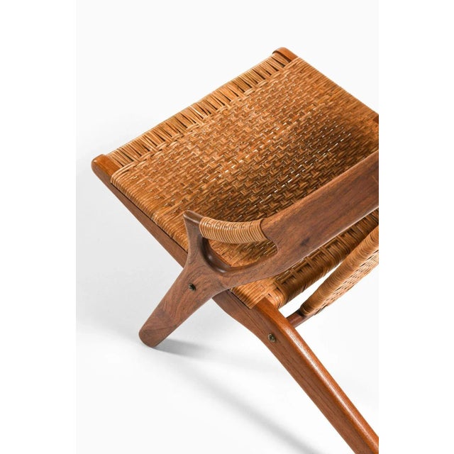 1950s Easy Chair in Teak and Woven Cane attributed to Arne Hovmand-Olsen, 1950s For Sale - Image 5 of 9