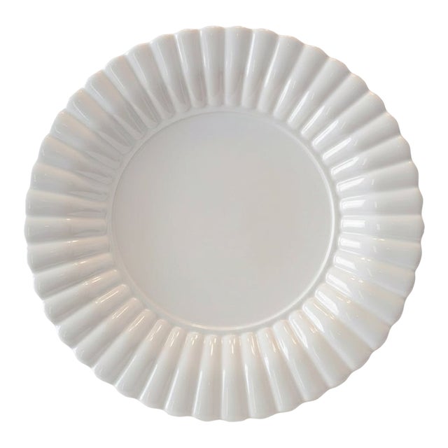 Late 20th Century Italian Sofi Campagnola White Fluted 18" Charger Centerpiece Platter For Sale