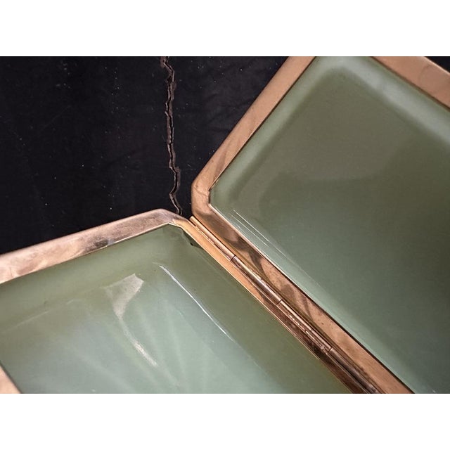 19th Century French Opaline Glass Box in Pistachio Green, 1880s For Sale - Image 10 of 18