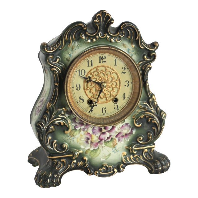 Early 20th Century Waterbury Parlor Mantel Clock in Rococo Revival Style For Sale