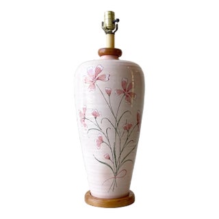 Mid Century Modern Pink Floral Table Lamp For Sale