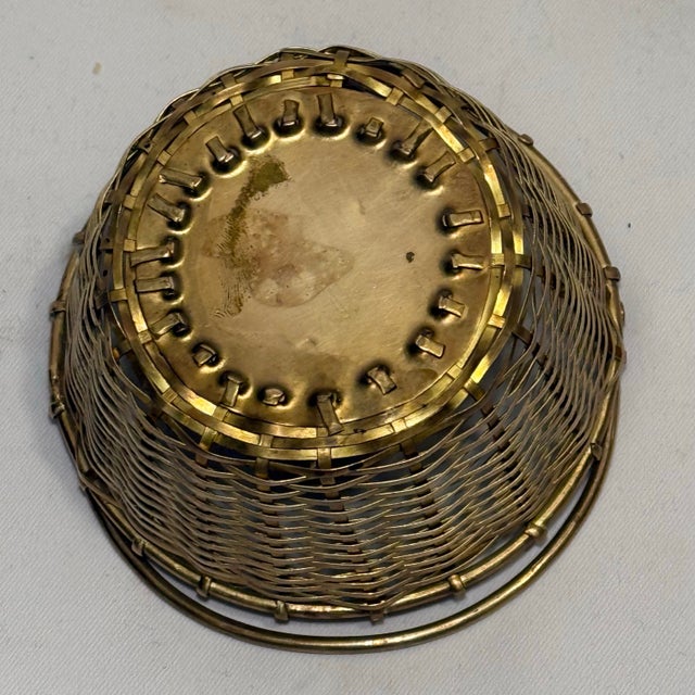 Vintage Castilian Imports Woven Brass Tabletop Baskets - Set of 2 For Sale - Image 9 of 11