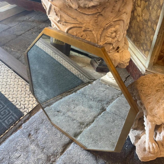 1960s Gio Ponti Style Mid-Century Modern Brass Octagonal Wall Mirror For Sale - Image 10 of 15