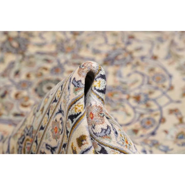 Kashan Rug in Hand-Knotted Wool For Sale - Image 10 of 11