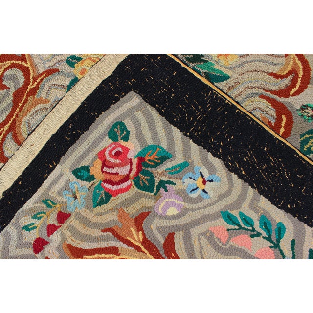 Charcoal, Red, and Green Antique American Hooked Rug With Large Flower Design 4'7"x6'6" For Sale - Image 10 of 10