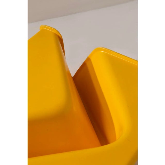 Plastic Yellow Coffee Table by Cesare Leonardi and Franca Stagi for Kappa, 1970s For Sale - Image 7 of 11