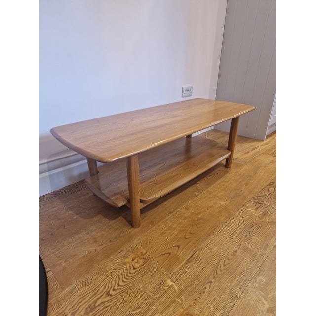 Ercol Mid-Century Windsor Two-Tier Coffee Table in Pale Elm from Ercol, 1970s For Sale - Image 4 of 10