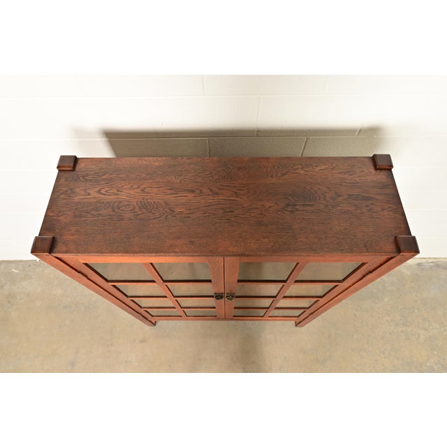 Charles Stickley Antique Mission Oak Arts & Crafts Bookcase Cabinet, Circa 1910 For Sale - Image 10 of 14