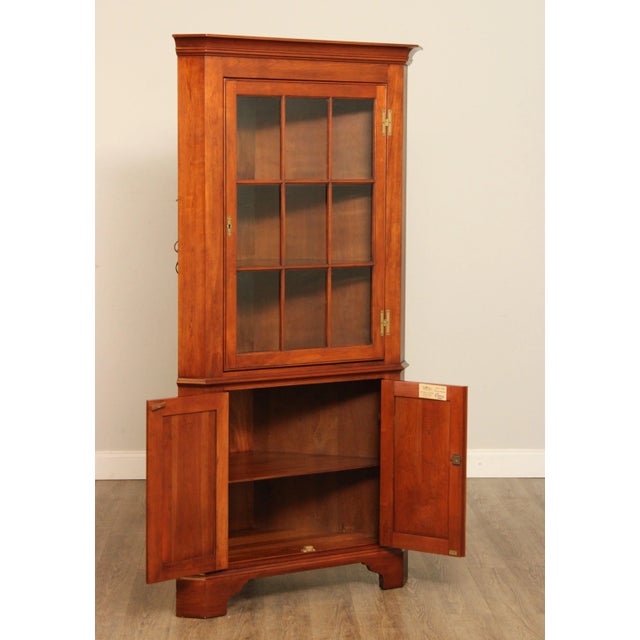 1980s Henkel Harris Georgian Style Cherry Corner Cabinet For Sale In Philadelphia - Image 6 of 13