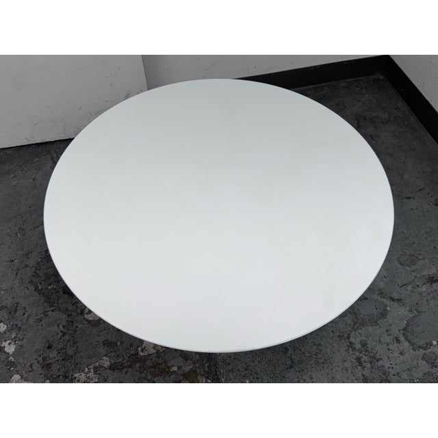 Eero Saarinen for Knoll Studio Tulip Table, White For Sale In San Francisco - Image 6 of 12