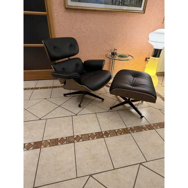 Black Set of Lounge Chair and Pouf in Leather, 1990s For Sale - Image 8 of 8