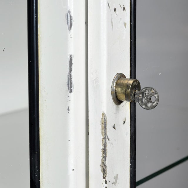 Ivory Vintage Medicine Cabinet, 1970s For Sale - Image 8 of 11