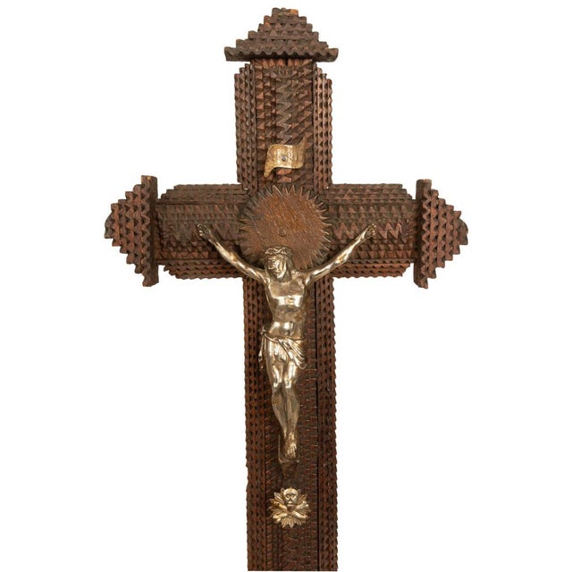 Antique American Tramp Art Carved Wood Crucifix John Zadora Pennsylvania 1900 For Sale - Image 14 of 17