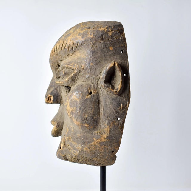 Early 20th Century Ibibio Carved Cross River Mask Nigeria For Sale - Image 4 of 14