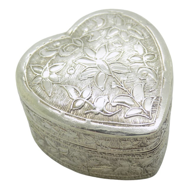 Vintage Italian Genuine Silver 800 Heart-Shaped Trinket Box with Floral Detail, 1980s For Sale