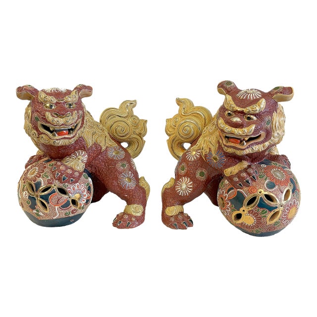 Vintage Japanese Pottery Kutani Foo Dogs in Cinnabar and Gold Colors- A Pair For Sale