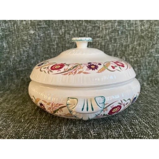 Mid-Century Modern Vintage Mid-Century Modern Wedgwood Etruria England Cornflower Covered Tureen For Sale - Image 3 of 6
