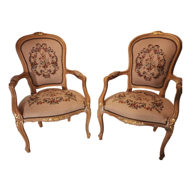 Late 18th Century Louis XV Rococco Gilt Armchair Set With Needlepoint For Sale