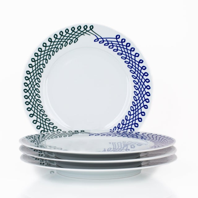 Serve up your coziest meal with our charming porcelain dinner plates. Made by the finest artisans in Portugal, this four-...