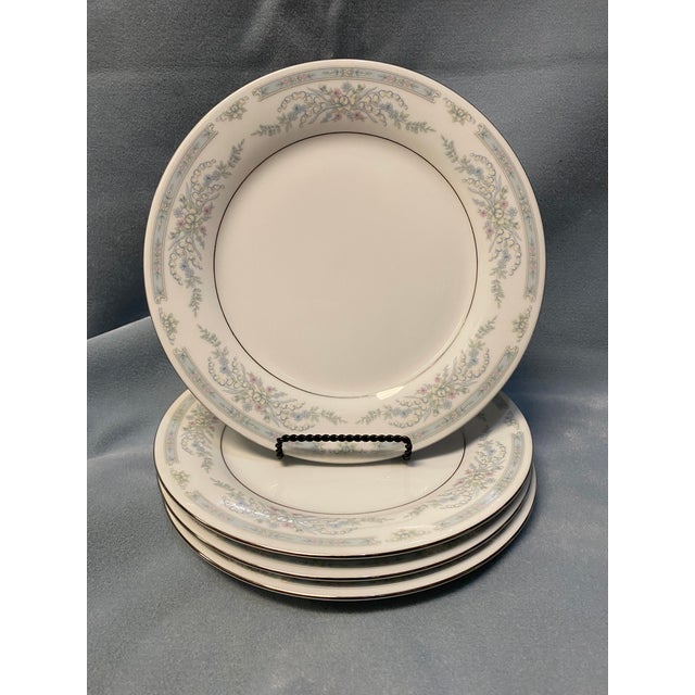 Mid-Century Modern 1980s Diana Fine China by Crown Ming Set of 4 Dinner Plates For Sale - Image 3 of 16